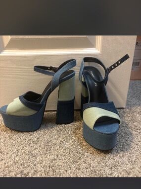 Azalea Wang Two-Tone Denim Platform Sandals